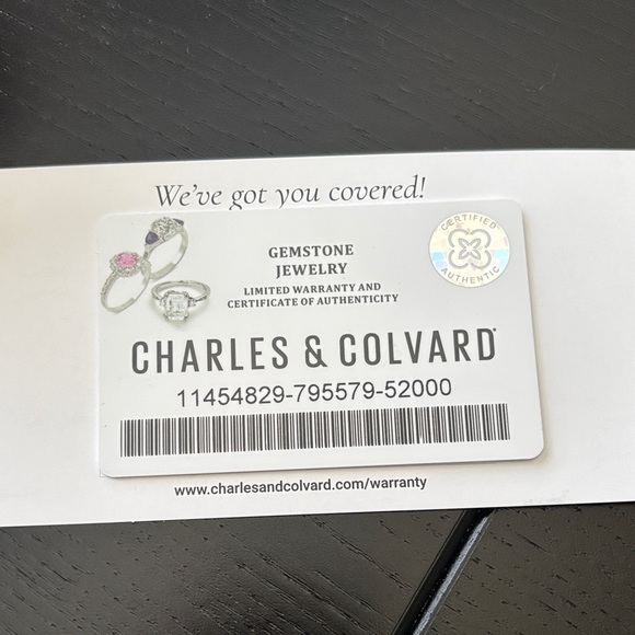 Gold Ring - Picture 2 of 6